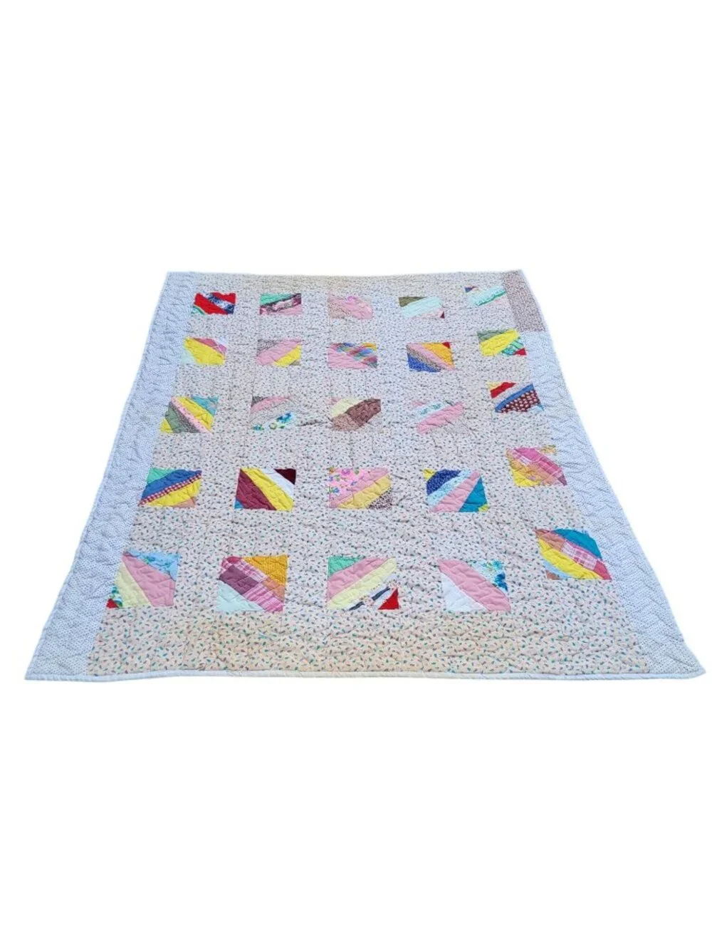 Vintage Handmade Patchwork Quilt with Floral & Geometric Patterns Twin Size